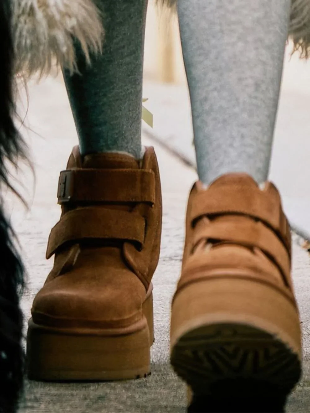 UGG Neumel Suede Platform Ankle Boots Size 6